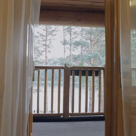 Esperanza Lake Resort Hotell