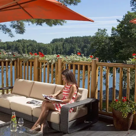 Hotell Esperanza Lake Resort 5*