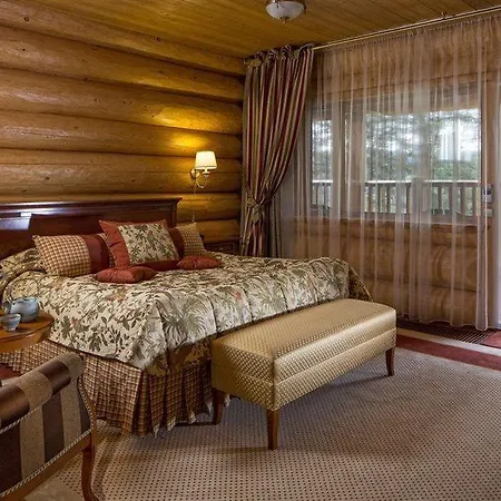 Esperanza Lake Resort 5*